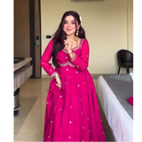 TRENDING ĐĚSIGNER PARTY WEAR LOOK  GOWN