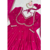 TRENDING ĐĚSIGNER PARTY WEAR LOOK  GOWN