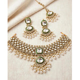 Regal Kundan Bridal Jewellery Set – Choker, Earrings & Maang Tikka